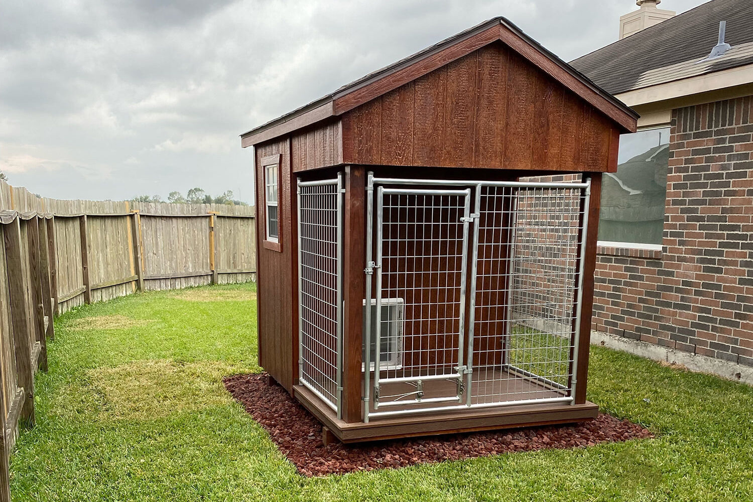 outdoor dog kennel